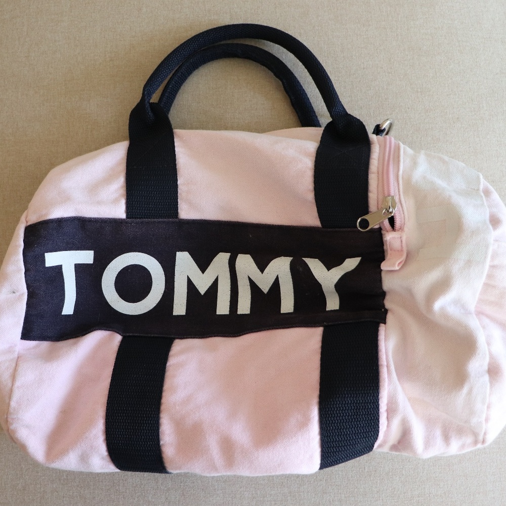 Tommy Hilfiger Duffle with Strap